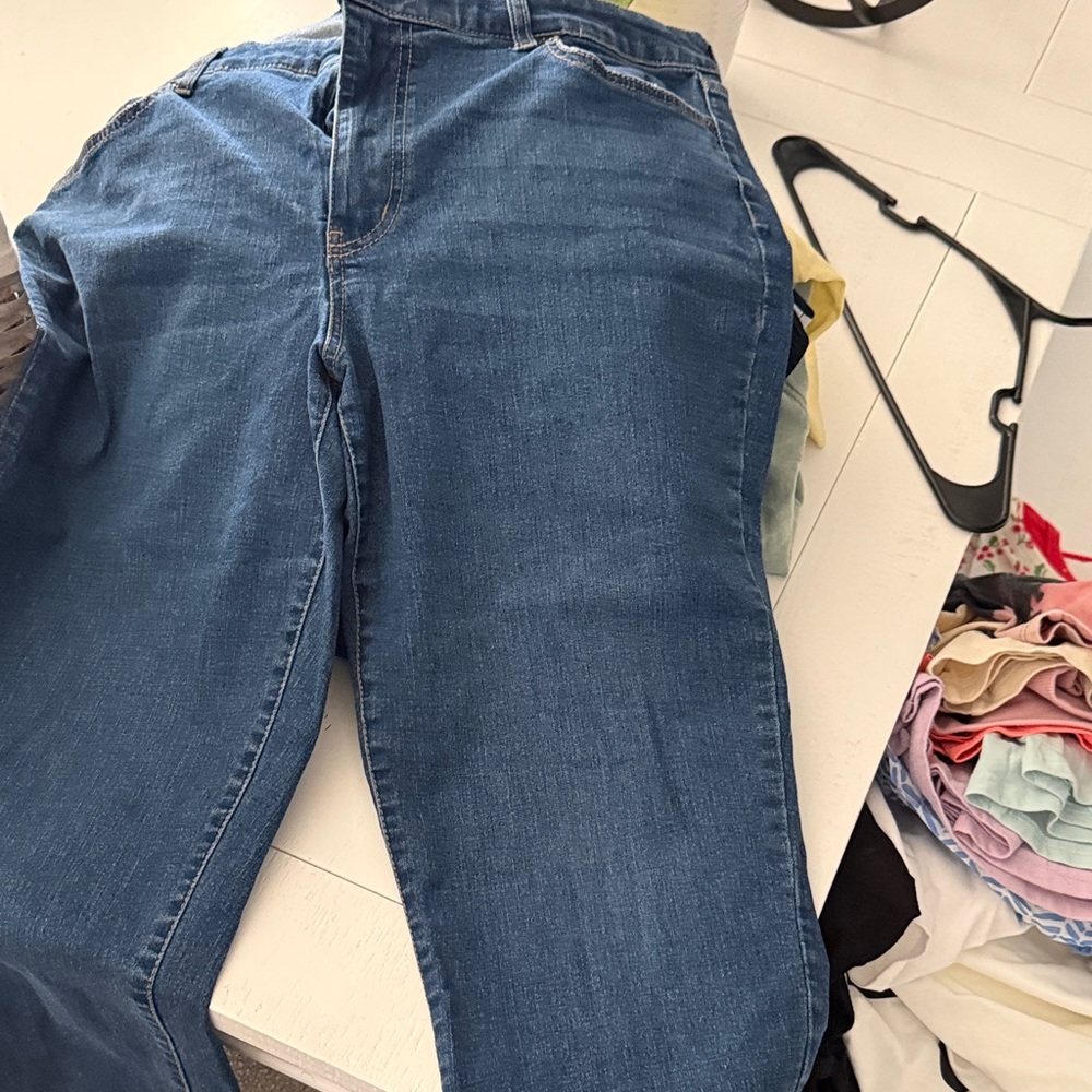 Classic Blue Women's capriJeans